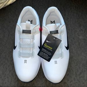 Tiger woods Golf Shoes. New. 11W White/Black